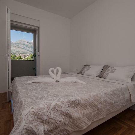 Cozy Apartment Sinn Требине Екстериор снимка