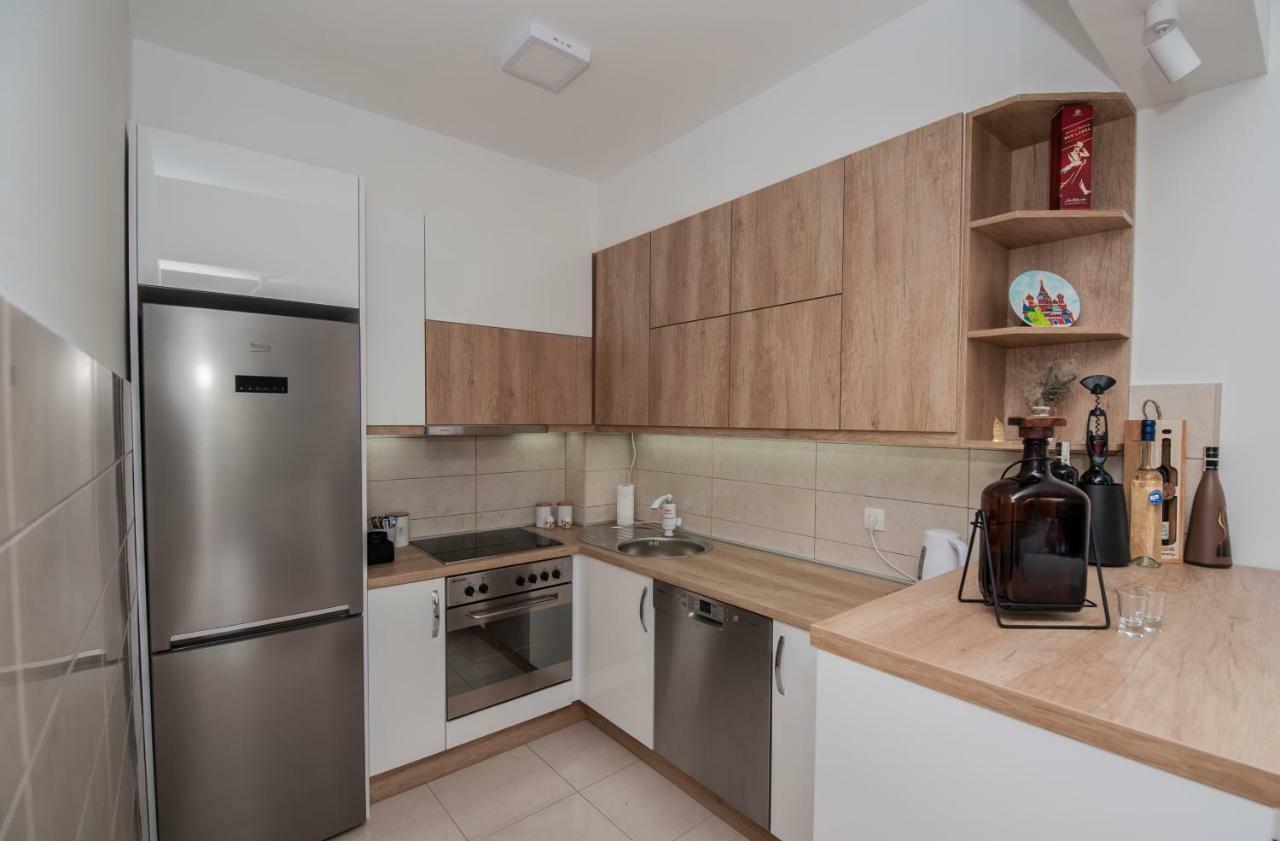 Cozy Apartment Sinn Требине Екстериор снимка
