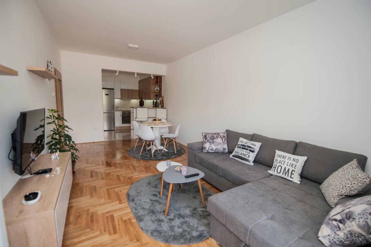 Cozy Apartment Sinn Требине Екстериор снимка