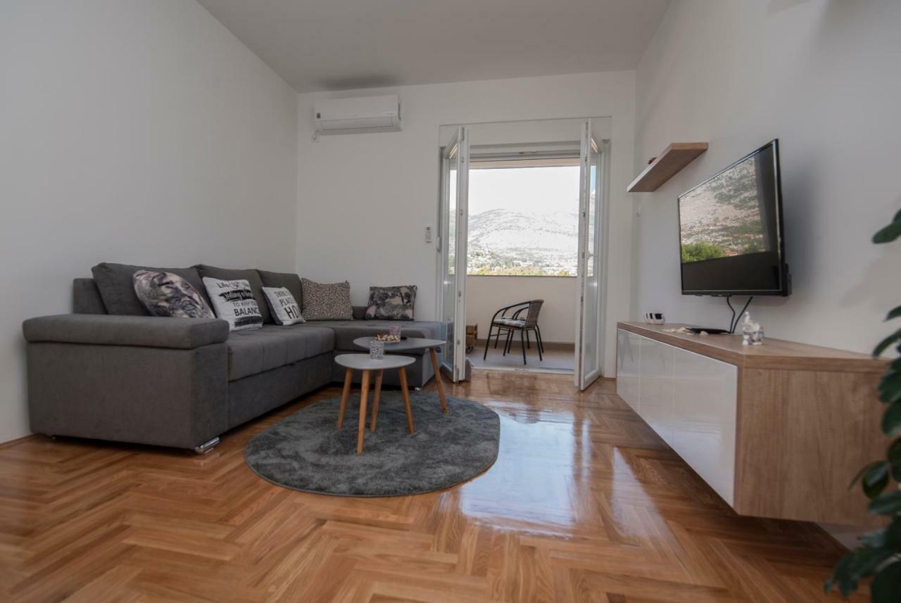 Cozy Apartment Sinn Требине Екстериор снимка