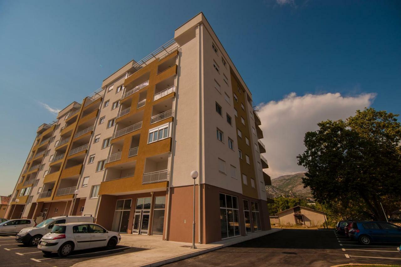 Cozy Apartment Sinn Требине Екстериор снимка