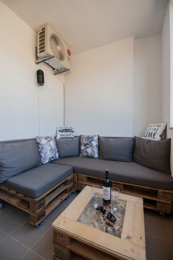 Cozy Apartment Sinn Требине Екстериор снимка